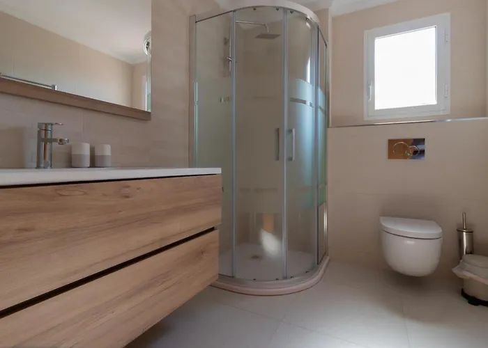 Anja מוטקסאמל