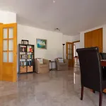 Anja فيلة موتيكْتْساميل
